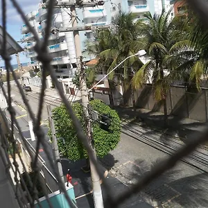 50 M Da Do Rj, 2 Quartos Sendo Que 1 Com Ar Condicionado ,cozinha ,2 Banheiros, Garagem Wi Fi Cabo Frio